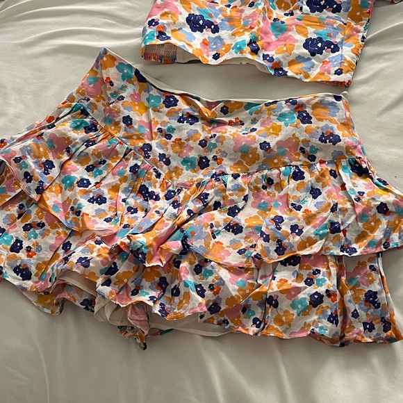 Amanda Uprichard Floral ruffle mini skort M - Picture 5 of 6